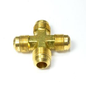   RÉZCSŐ KÖZCSAVAR KERESZT1/4"x1/4"x1/4"+06 ODS